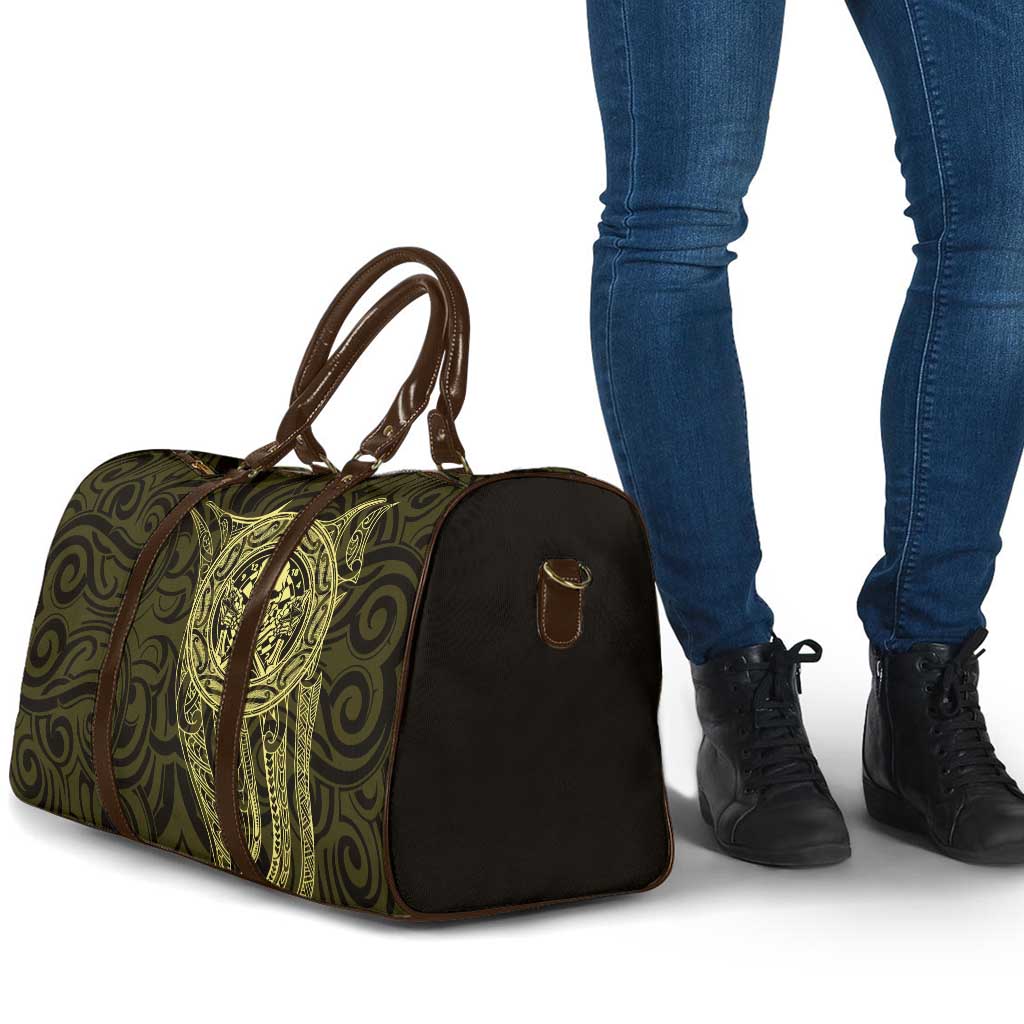 New Zealand Skull Darts Travel Bag Aotearoa Maori Chest Tattoo Stylized Gold - Aussie Hoodie