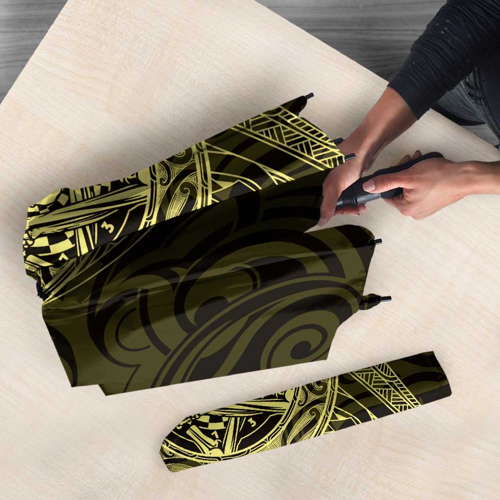 New Zealand Skull Darts Umbrella Aotearoa Maori Chest Tattoo Stylized Gold - Aussie Hoodie