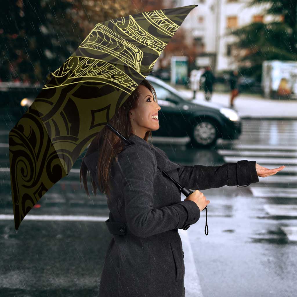 New Zealand Skull Darts Umbrella Aotearoa Maori Chest Tattoo Stylized Gold - Aussie Hoodie