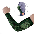 New Zealand Skull Darts Arm Sleeves Aotearoa Maori Chest Tattoo Stylized Green - Aussie Hoodie