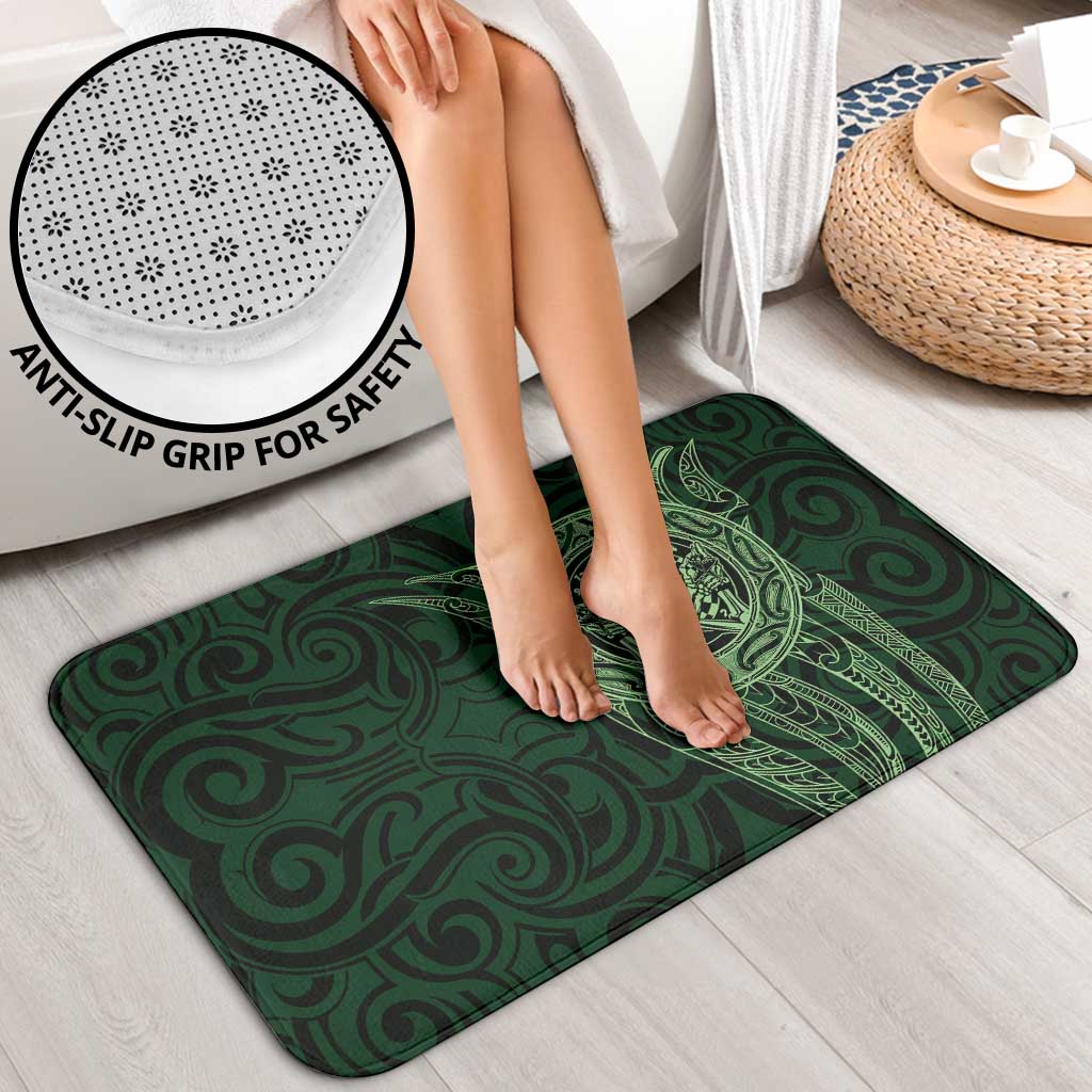 New Zealand Skull Darts Bathroom Set Aotearoa Maori Chest Tattoo Stylized Green - Aussie Hoodie