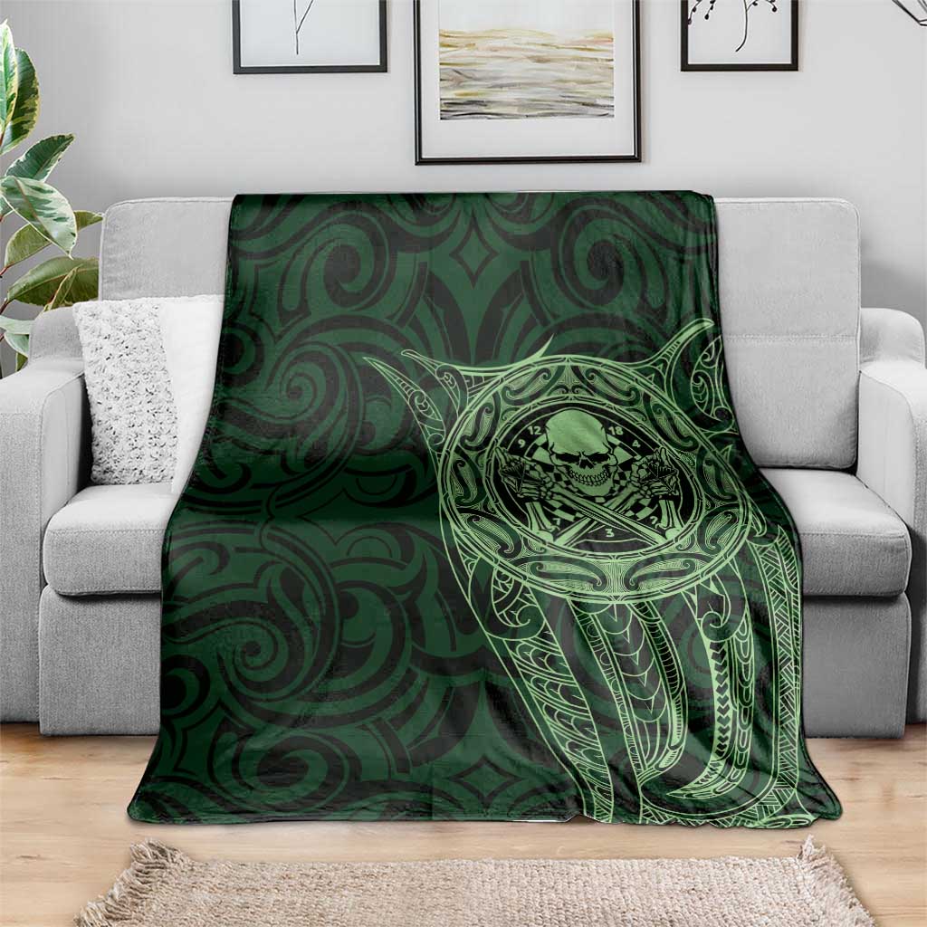 New Zealand Skull Darts Blanket Aotearoa Maori Chest Tattoo Stylized Green - Aussie Hoodie