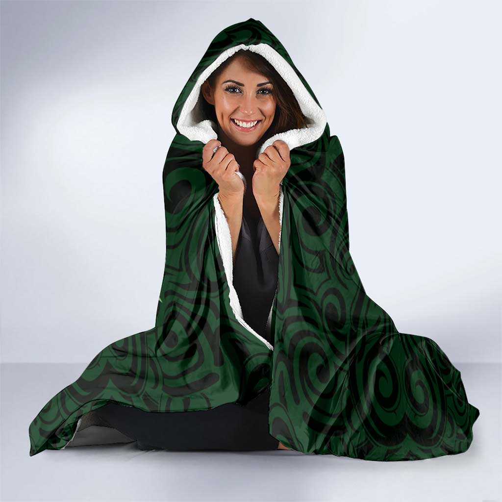 New Zealand Skull Darts Hooded Blanket Aotearoa Maori Chest Tattoo Stylized Green - Aussie Hoodie