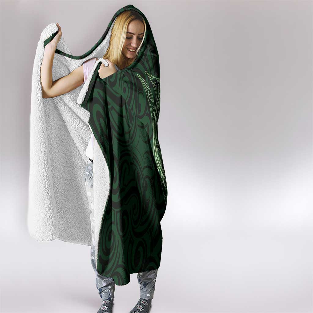 New Zealand Skull Darts Hooded Blanket Aotearoa Maori Chest Tattoo Stylized Green - Aussie Hoodie