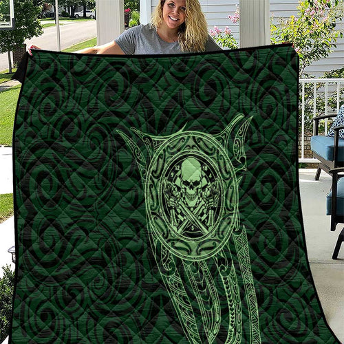 New Zealand Skull Darts Quilt Aotearoa Maori Chest Tattoo Stylized Green - Aussie Hoodie