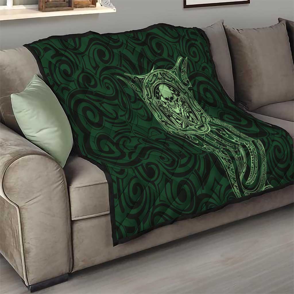 New Zealand Skull Darts Quilt Aotearoa Maori Chest Tattoo Stylized Green - Aussie Hoodie