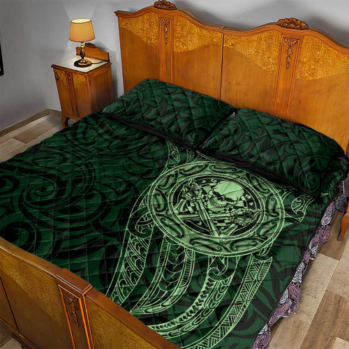 New Zealand Skull Darts Quilt Bed Set Aotearoa Maori Chest Tattoo Stylized Green - Aussie Hoodie