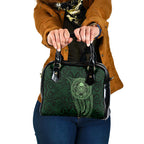 New Zealand Skull Darts Shoulder Handbag Aotearoa Maori Chest Tattoo Stylized Green - Aussie Hoodie