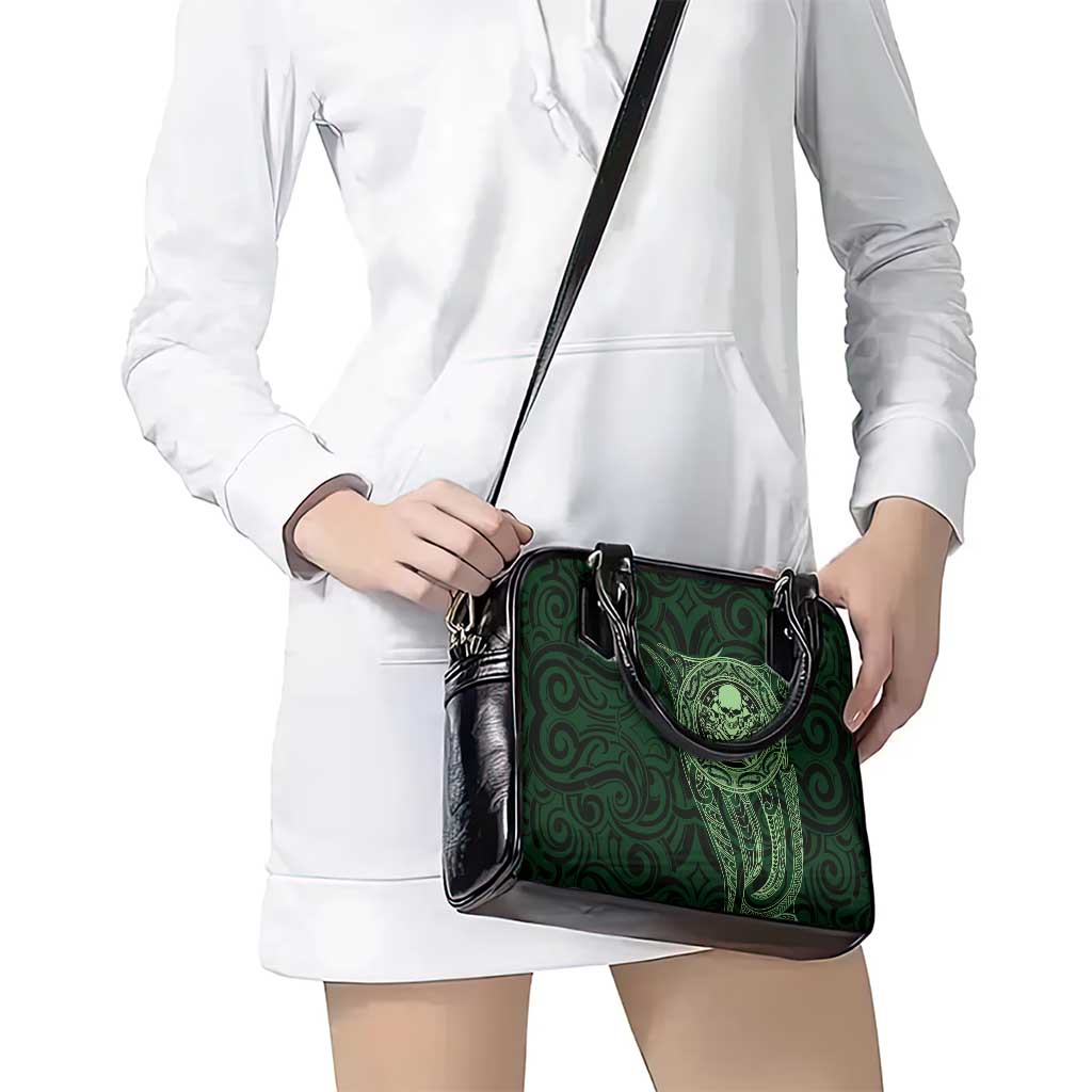 New Zealand Skull Darts Shoulder Handbag Aotearoa Maori Chest Tattoo Stylized Green - Aussie Hoodie