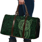 New Zealand Skull Darts Travel Bag Aotearoa Maori Chest Tattoo Stylized Green - Aussie Hoodie