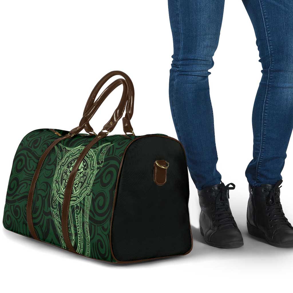 New Zealand Skull Darts Travel Bag Aotearoa Maori Chest Tattoo Stylized Green - Aussie Hoodie