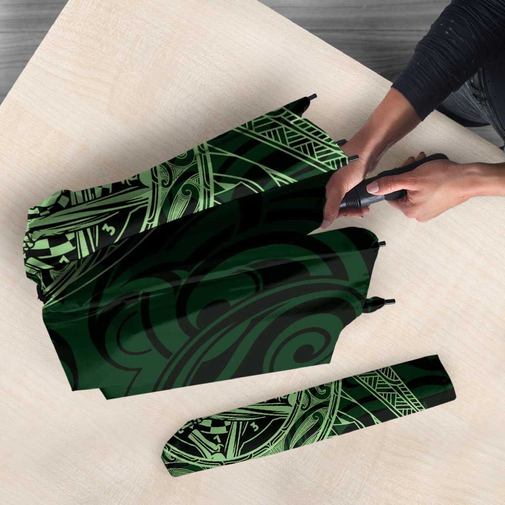 New Zealand Skull Darts Umbrella Aotearoa Maori Chest Tattoo Stylized Green - Aussie Hoodie