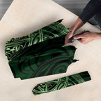 New Zealand Skull Darts Umbrella Aotearoa Maori Chest Tattoo Stylized Green - Aussie Hoodie