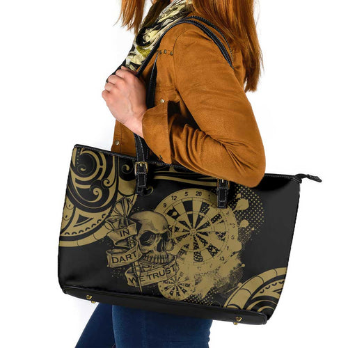 New Zealand Darts Leather Tote Bag Skull In Dart We Trust Maori Pattern - Aussie Hoodie