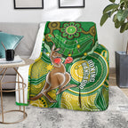 personalised-australia-boxing-kangaroo-blanket-aussie-indigenous-art-mix-national-color
