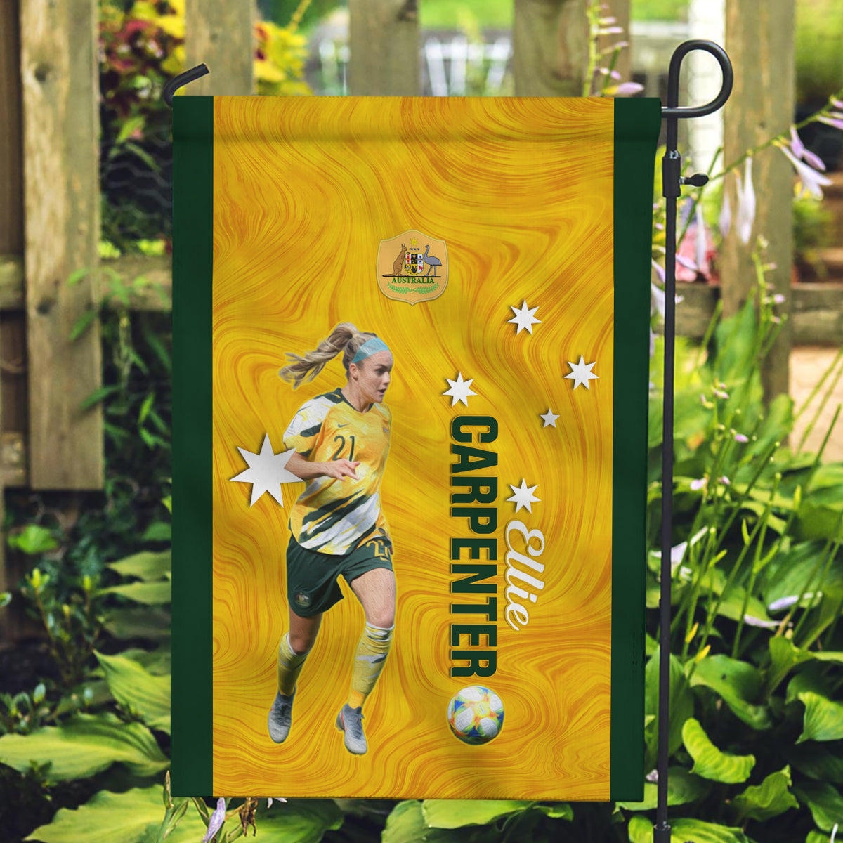 australia-soccer-garden-flag-ellie-carpenter-matildas-gold-version