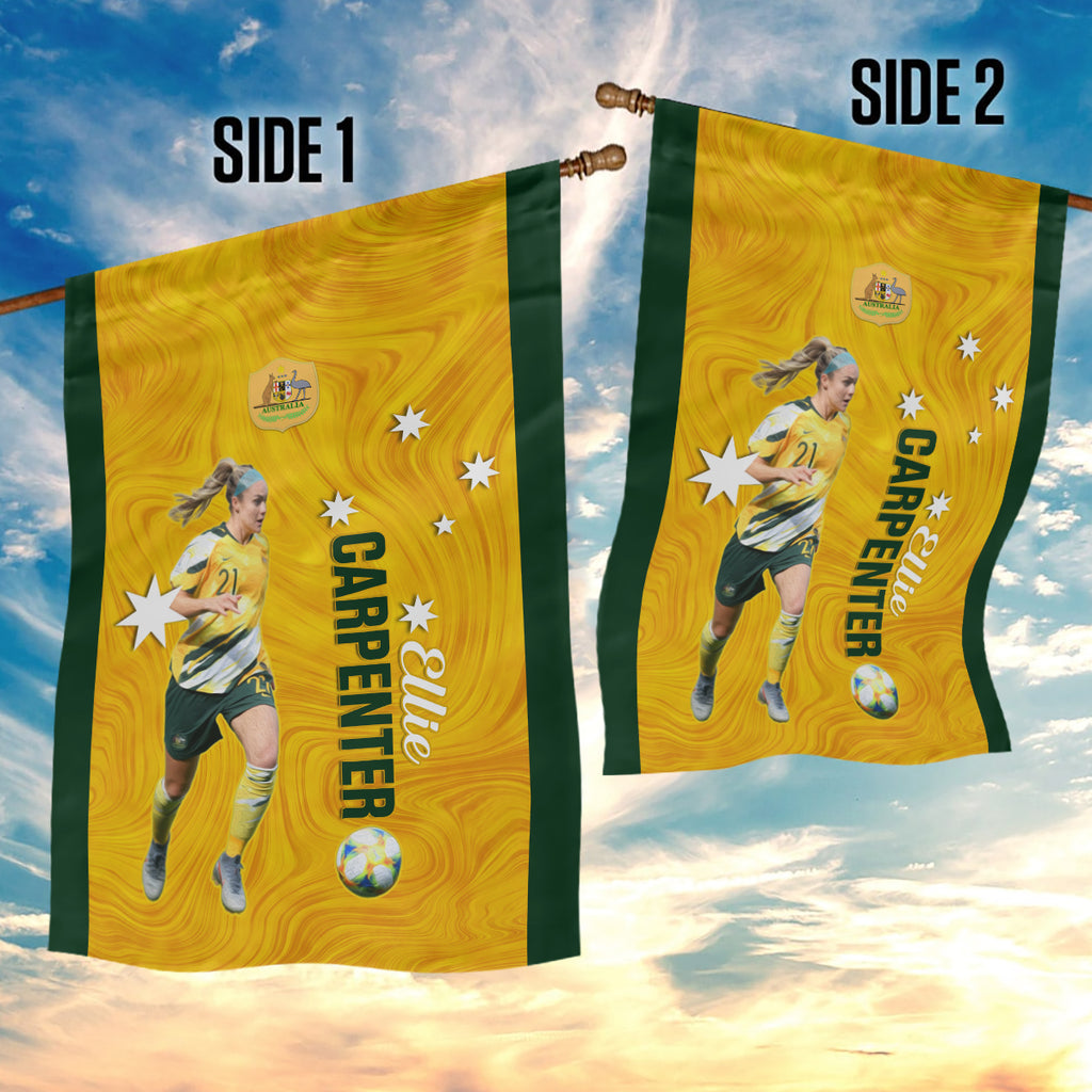 australia-soccer-garden-flag-ellie-carpenter-matildas-gold-version