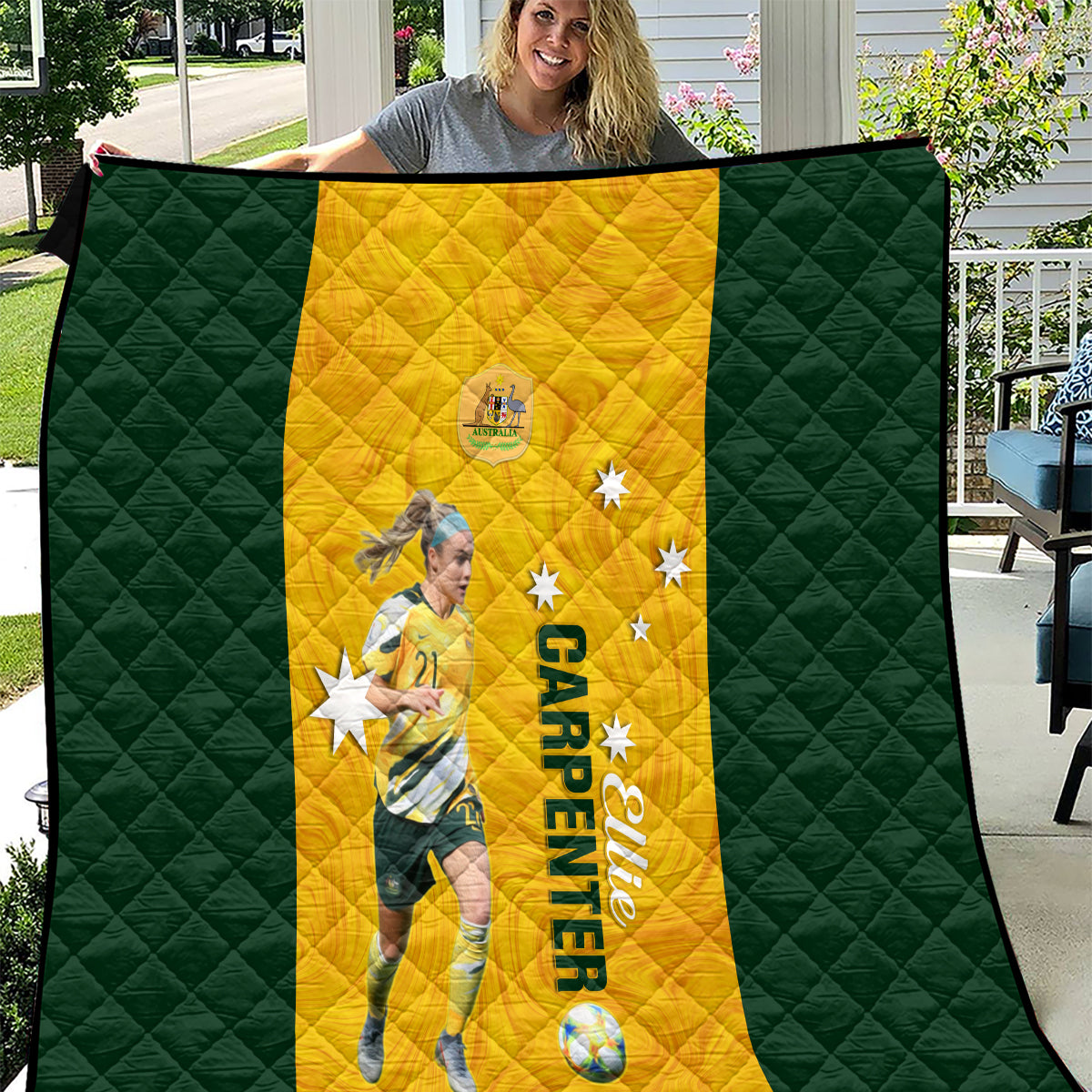 australia-soccer-quilt-ellie-carpenter-matildas-gold-version