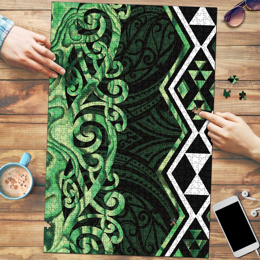 Green Aotearoa Puzzle Taniko Motifs With Paua Shell Kowhaiwhai - Aussie Hoodie