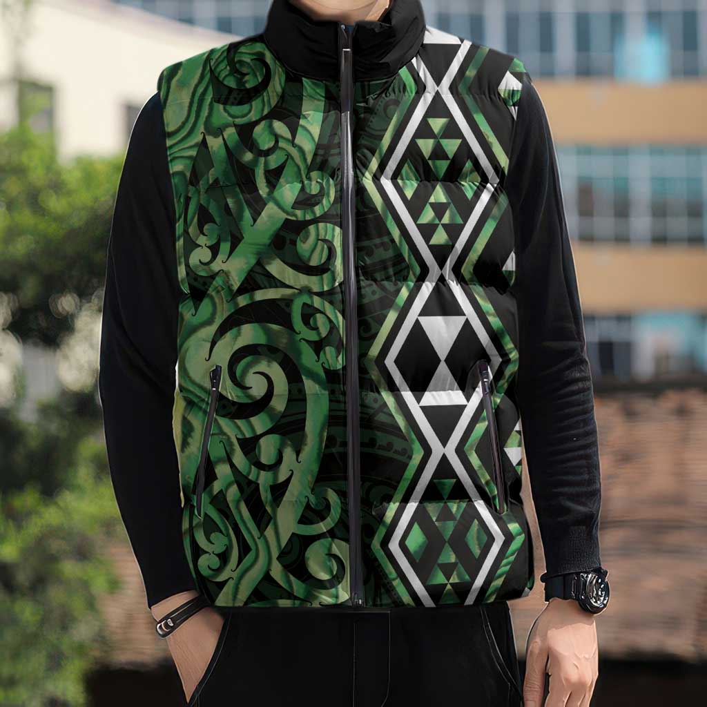 Green Aotearoa Sleeveless Puffer Jacket Taniko Motifs With Paua Shell Kowhaiwhai - Aussie Hoodie