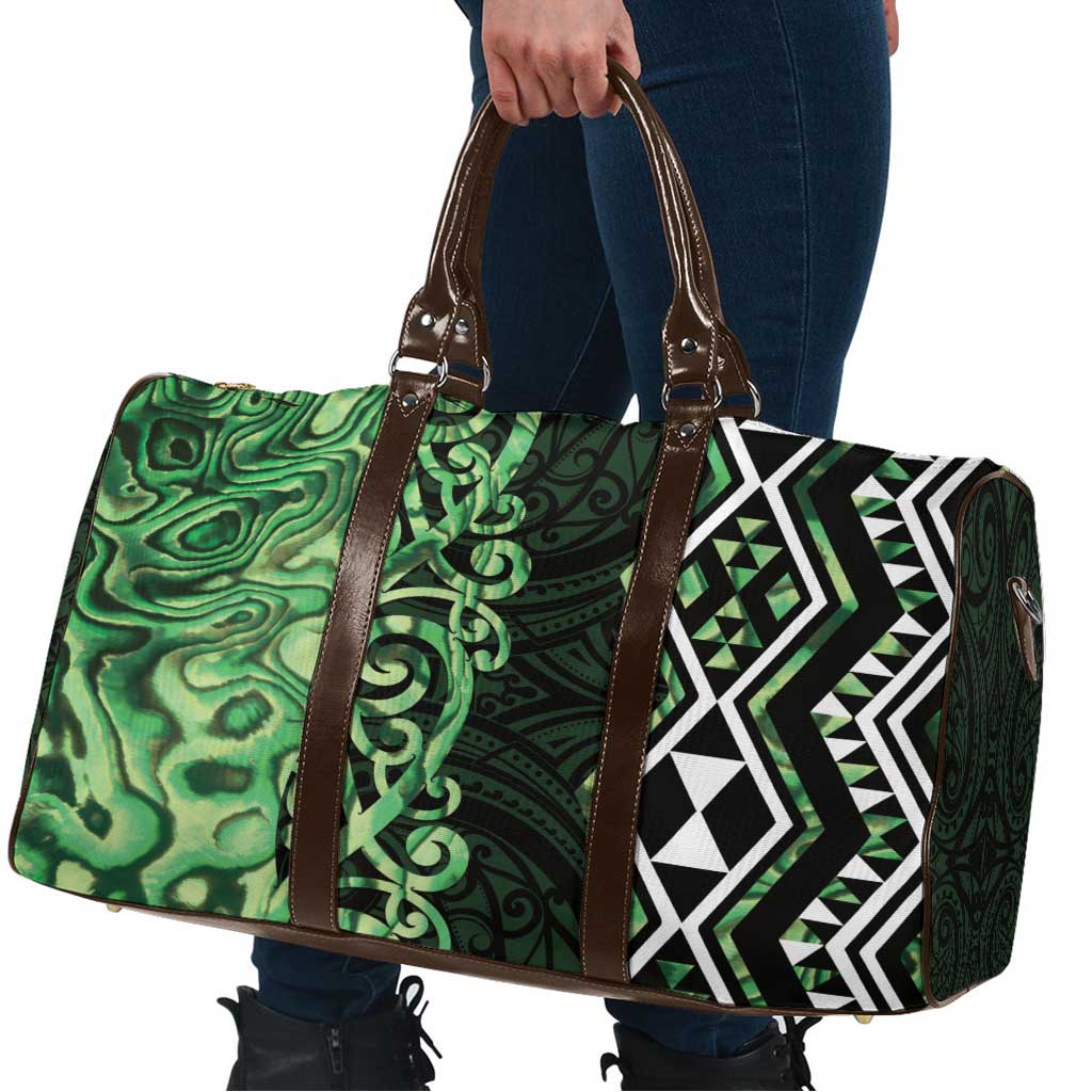 Green Aotearoa Travel Bag Taniko Motifs With Paua Shell Kowhaiwhai - Aussie Hoodie