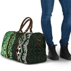 Green Aotearoa Travel Bag Taniko Motifs With Paua Shell Kowhaiwhai - Aussie Hoodie