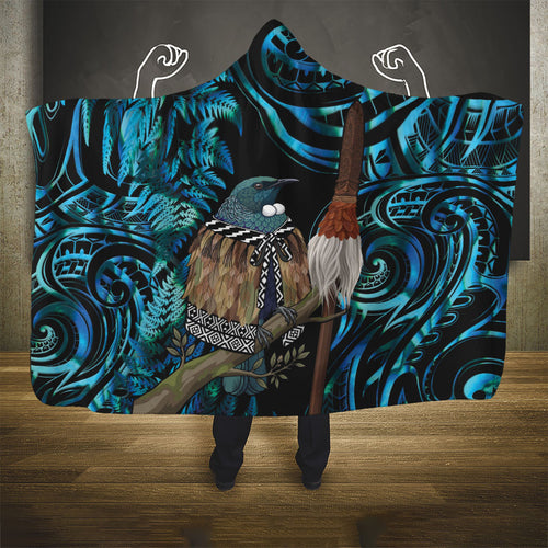 New Zealand Tui Bird Taiaha Hooded Blanket Maori Weapon Paua Shell Mix Silver Fern