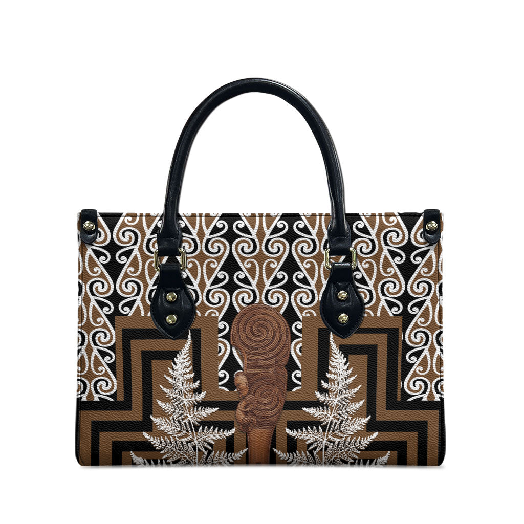 Wahaika New Zealand Leather Bag Maori Weapon Kowhaiwhai Fern Poutama Motifs
