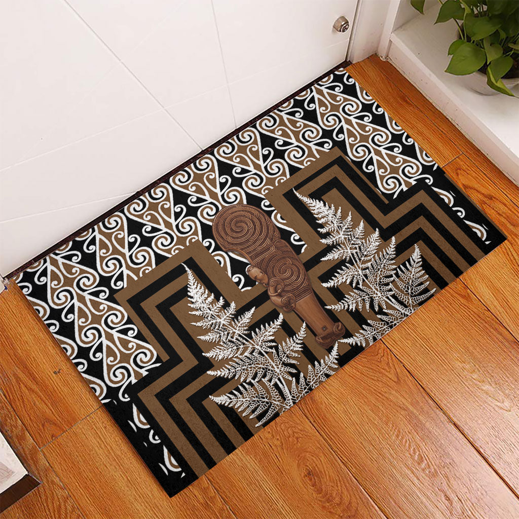 Wahaika New Zealand Rubber Doormat Maori Weapon Kowhaiwhai Fern Poutama Motifs