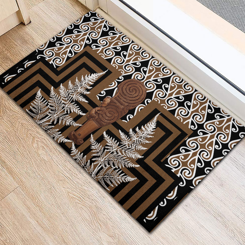 Wahaika New Zealand Rubber Doormat Maori Weapon Kowhaiwhai Fern Poutama Motifs