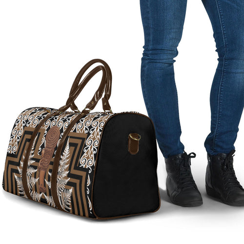 Wahaika New Zealand Travel Bag Maori Weapon Kowhaiwhai Fern Poutama Motifs