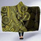 Yellow Indigenous Dragonfly Australia Hooded Blanket Aboriginal Art - Aussie Hoodie