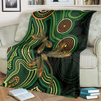 Green Indigenous Dragonfly Australia Blanket Aboriginal Art - Aussie Hoodie