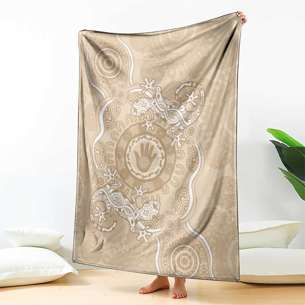 Beige Australia Lizard With Aboriginal Art Blanket