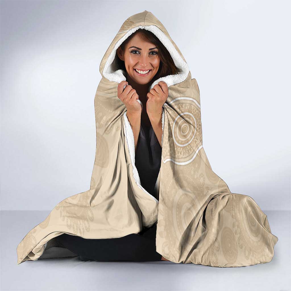 Beige Australia Lizard With Aboriginal Art Hooded Blanket