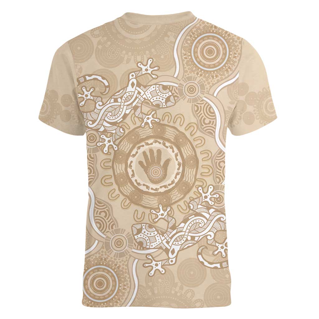 Beige Australia Lizard With Aboriginal Art Women V-Neck T-Shirt