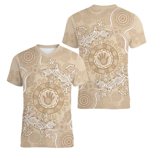 Beige Australia Lizard With Aboriginal Art Women V-Neck T-Shirt