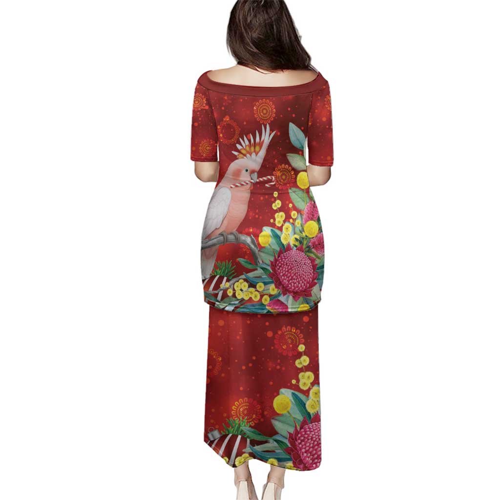 Australia Pink Cockatoo Christmas Family Matching Puletasi and Hawaiian Shirt Aussie Native Flowers Merry Xmas - Red - Aussie Hoodie