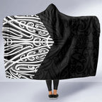 Black New Zealand Puhoro Maori Tattoo Hooded Blanket