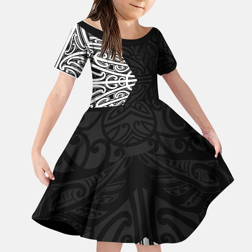Black New Zealand Puhoro Maori Tattoo Kid Short Sleeve Dress