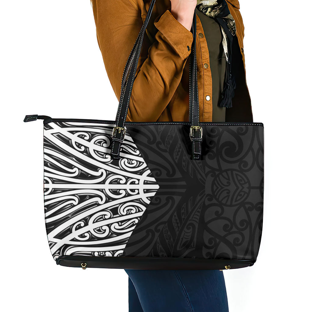Black New Zealand Puhoro Maori Tattoo Leather Tote Bag