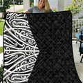 Black New Zealand Puhoro Maori Tattoo Quilt