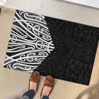 Black New Zealand Puhoro Maori Tattoo Rubber Doormat