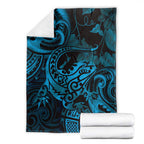 New Zealand Tuatara Blanket Aotearoa Maori Clematis Flowers - Blue