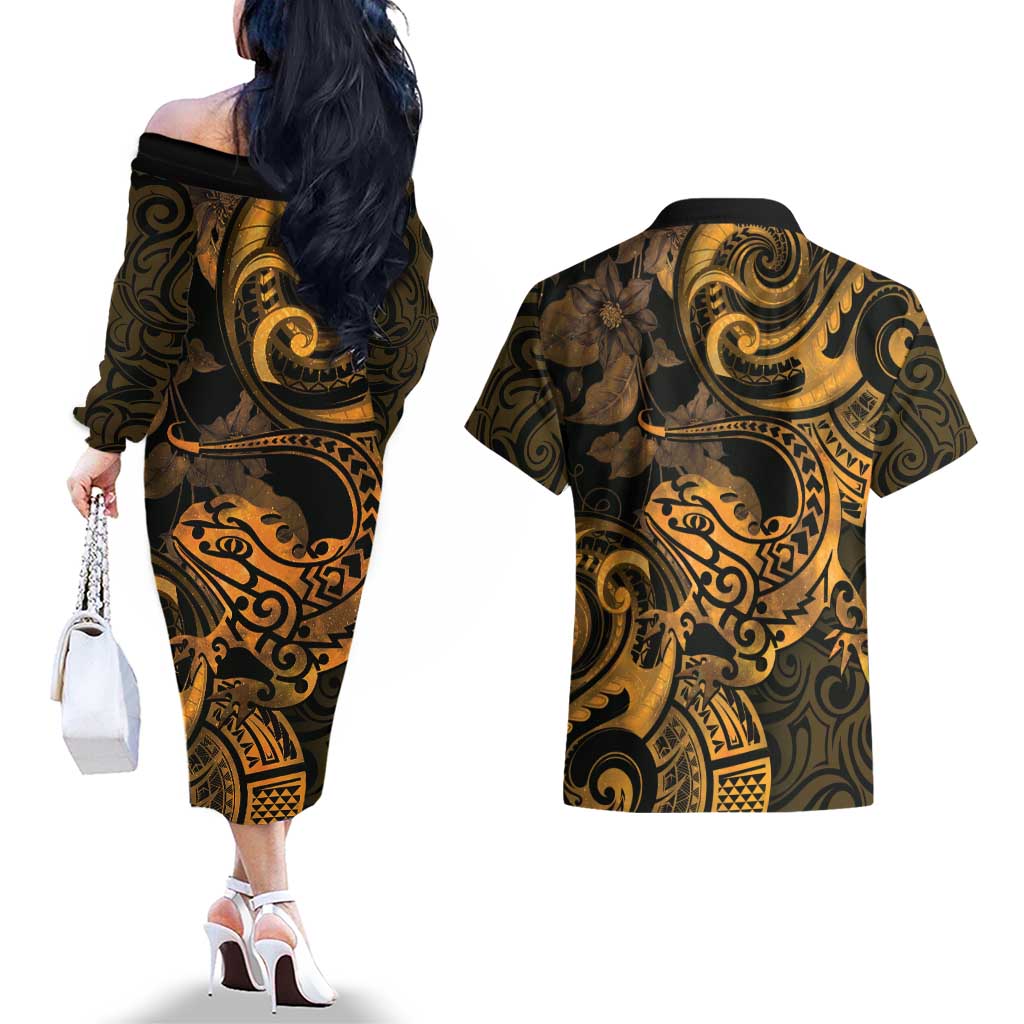 New Zealand Tuatara Couples Matching Off The Shoulder Long Sleeve Dress and Hawaiian Shirt Aotearoa Maori Clematis Flowers - Gold