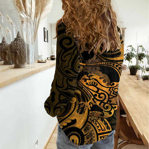 New Zealand Tuatara Women Casual Shirt Aotearoa Maori Clematis Flowers - Gold
