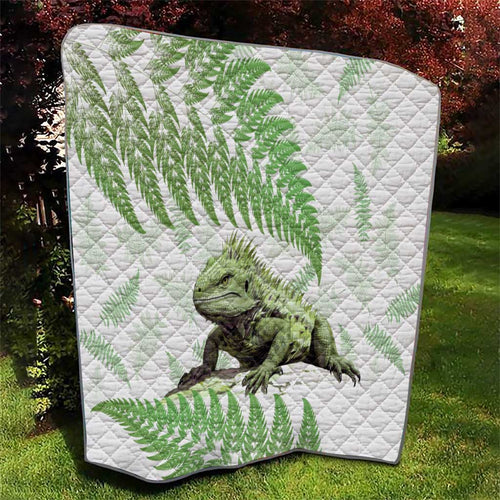 Green New Zealand Tuatara Quilt Aotearoa Sphenodon Punctatus Silver Fern