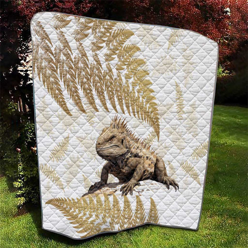 Gold New Zealand Tuatara Quilt Aotearoa Sphenodon Punctatus Silver Fern