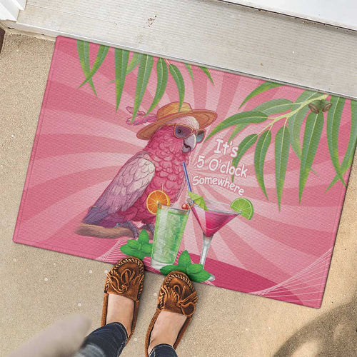 Chilling Pink Cockatoo Australia Rubber Doormat It's 5 O’Clock Somewhere Cocktail - Aussie Hoodie
