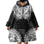 New Zealand Ta Moko Wearable Blanket Hoodie Aotearoa Maori Chest Tattoo Black